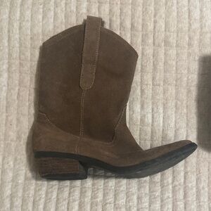 American Eagle Outfitters Brown Suede Heeled Boots